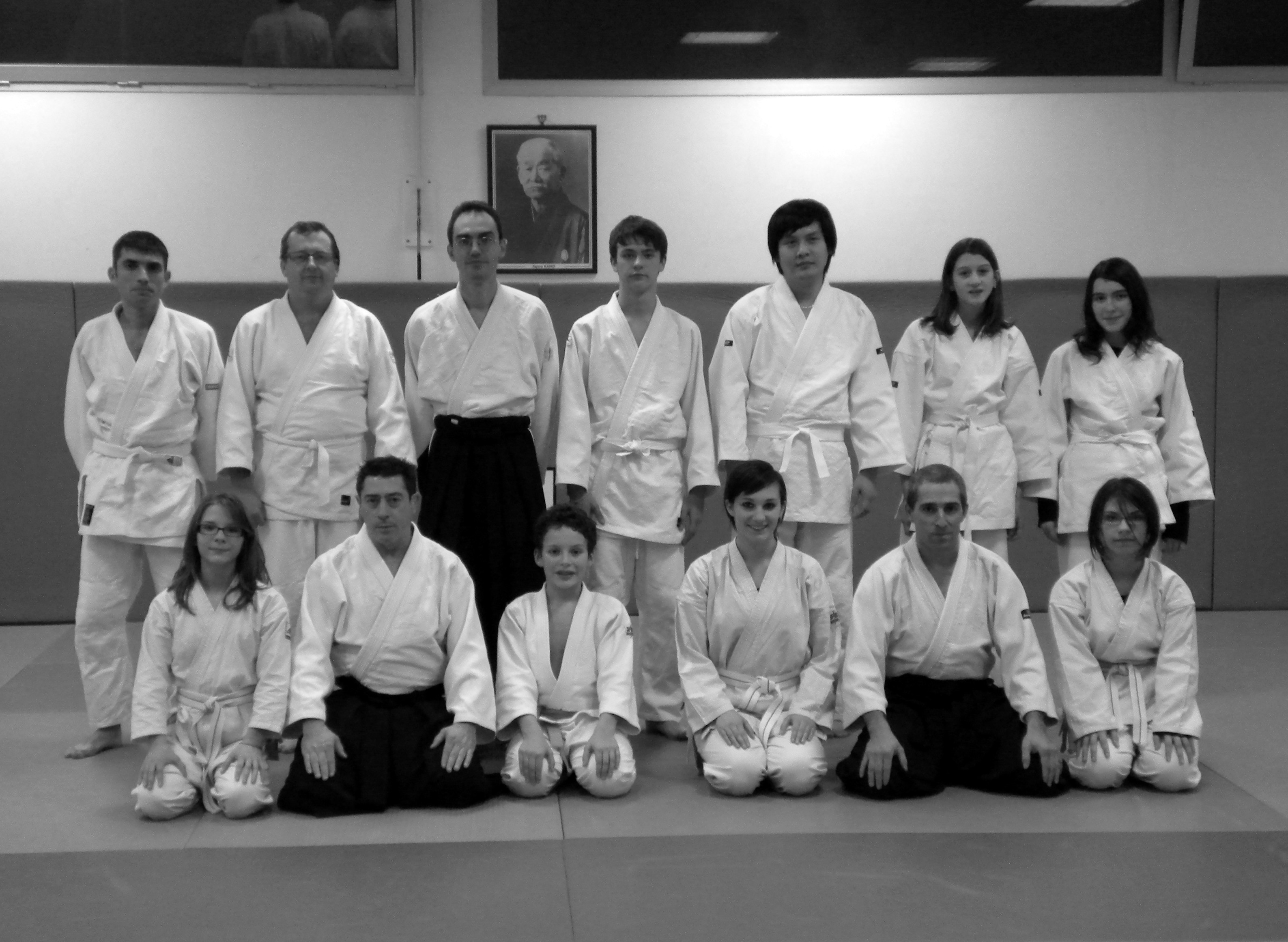 081209 Le Groupe AikidoIsle mardi soir..JPG - 1,03 MB