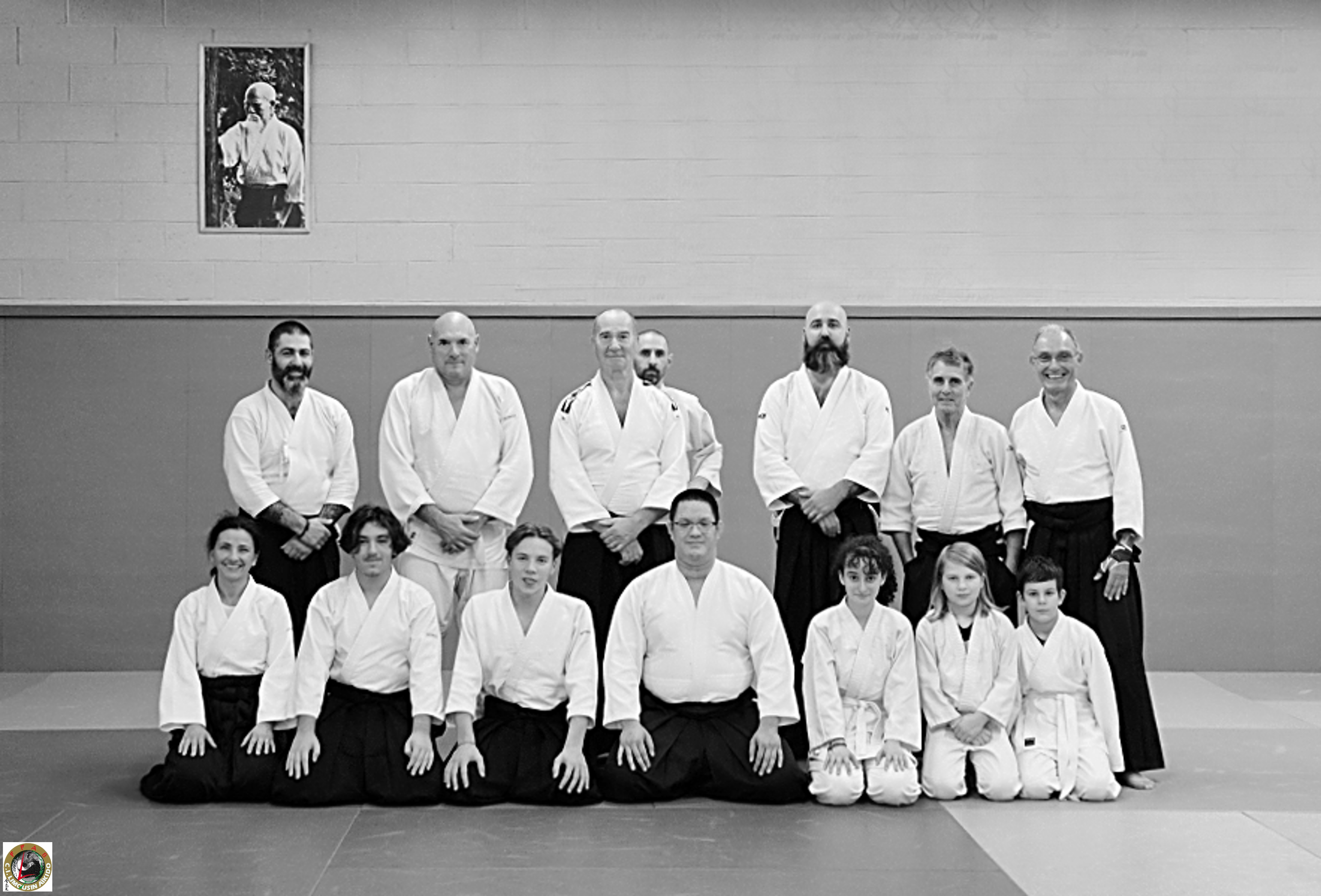 251115 Jeunes et moins jeunes autour de Christophe.jpg - 1,26 MB